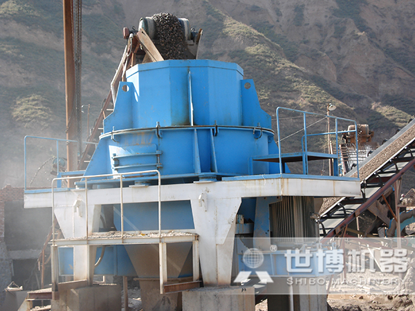 公路用碎石破碎機現(xiàn)場