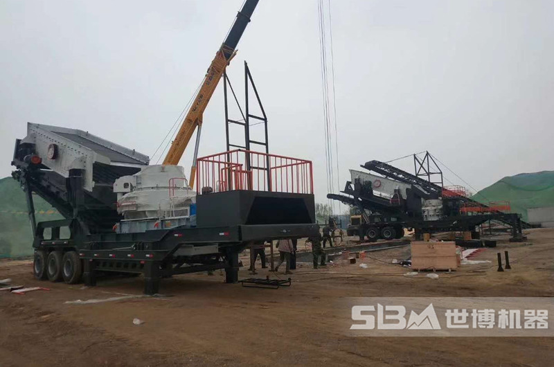 移動粉碎石制砂機現(xiàn)場