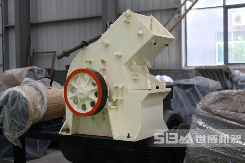 小型錘破機(jī)，小型加工板材廢料的碎石機(jī)