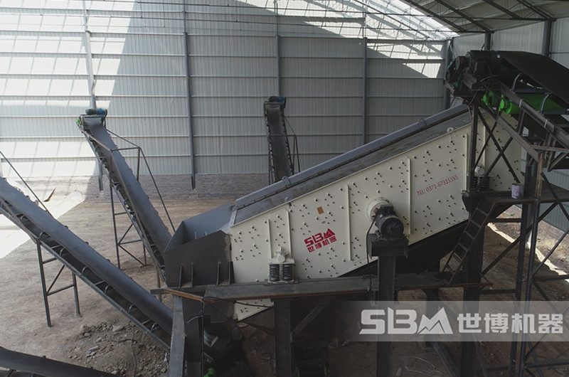 圓式振動篩，多層篩網(wǎng)可出多種規(guī)格成品料