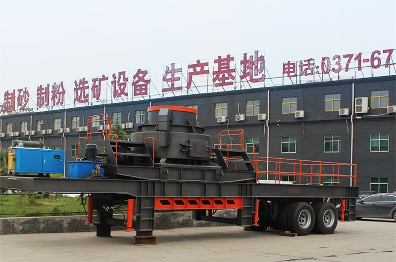 大型移動(dòng)砂石料生產(chǎn)線設(shè)備