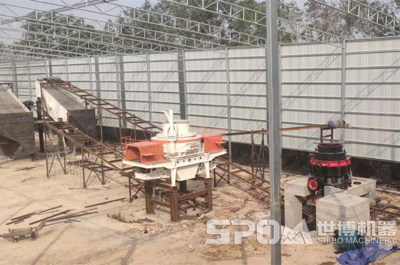 世博制砂機現(xiàn)場圖，搭配圓錐破、振動篩
