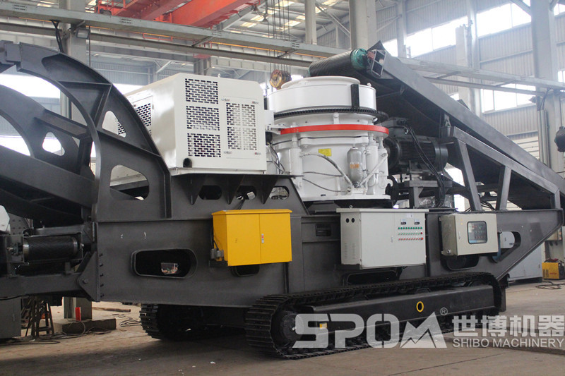 履帶式移動(dòng)圓錐破碎機(jī)